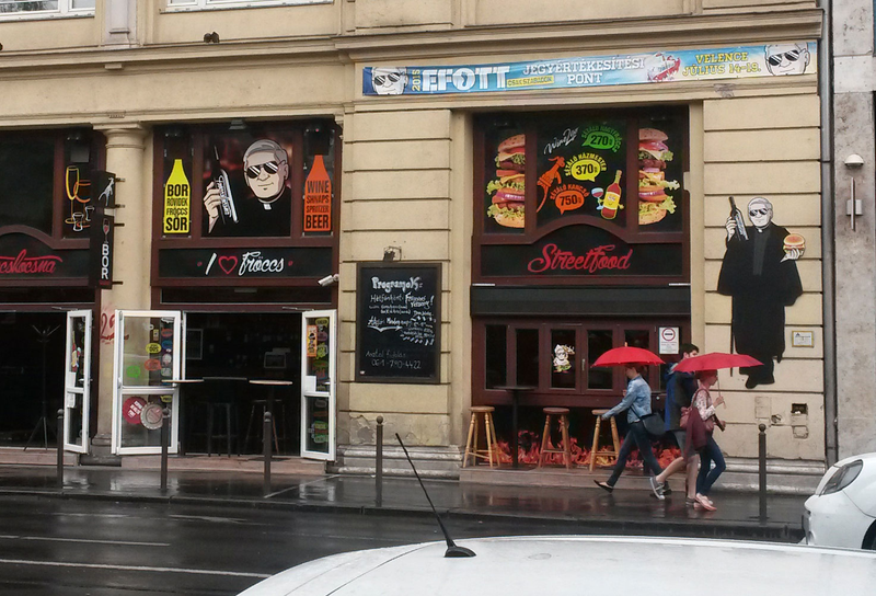 Illustration for article titled Vajon csak marketinghúzás, hogy Tibi atya kiátkozta a Fröccskocsmát?